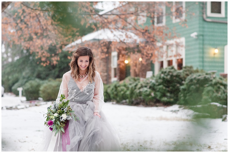 Image of bride in the snow in the south